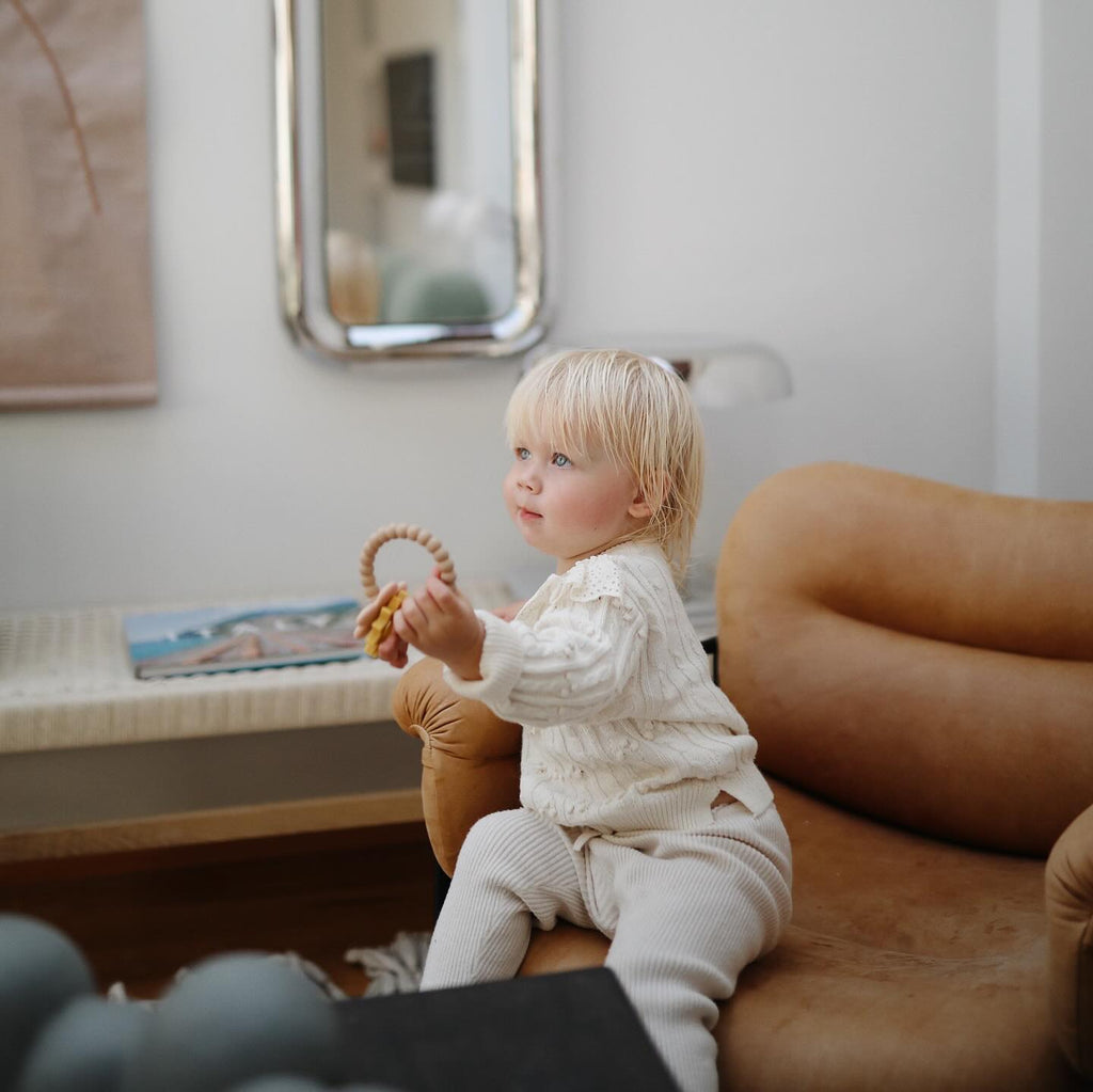 Siliconen bijtspeeltje rammelaar - Nature - Mushie - In den Olifant