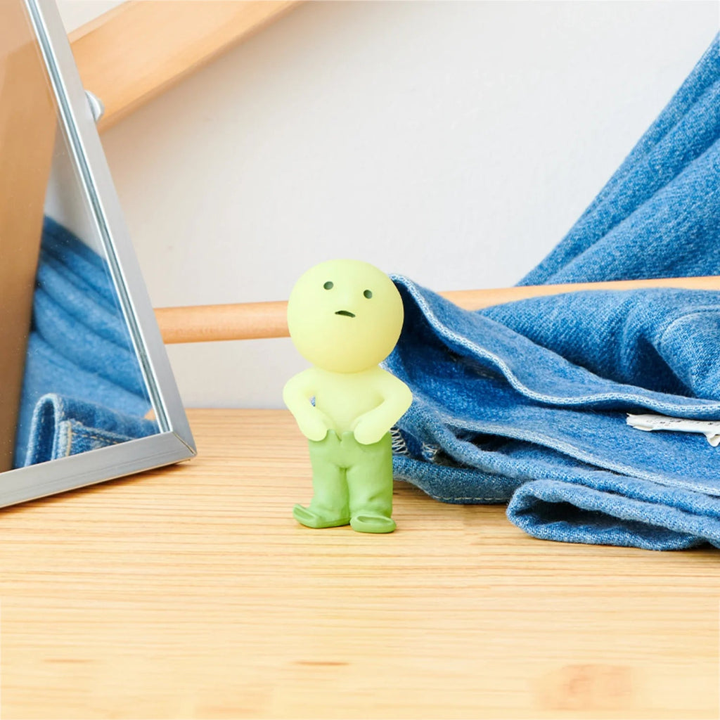 Smiski Dressing - Speelfiguren Sonny Angel - In den Olifant