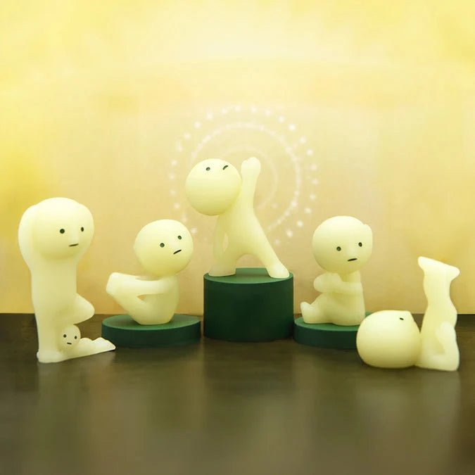 Smiski Yoga Series - Speelfiguren Smiski - In den Olifant