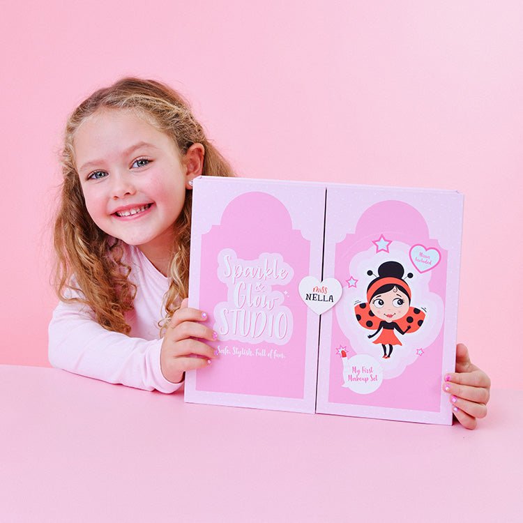 Sparkle & Glow Studio - Luxe Make - up Cadeauset voor Kinderen - Kinderschmink en tattoos Miss Nella - In den Olifant
