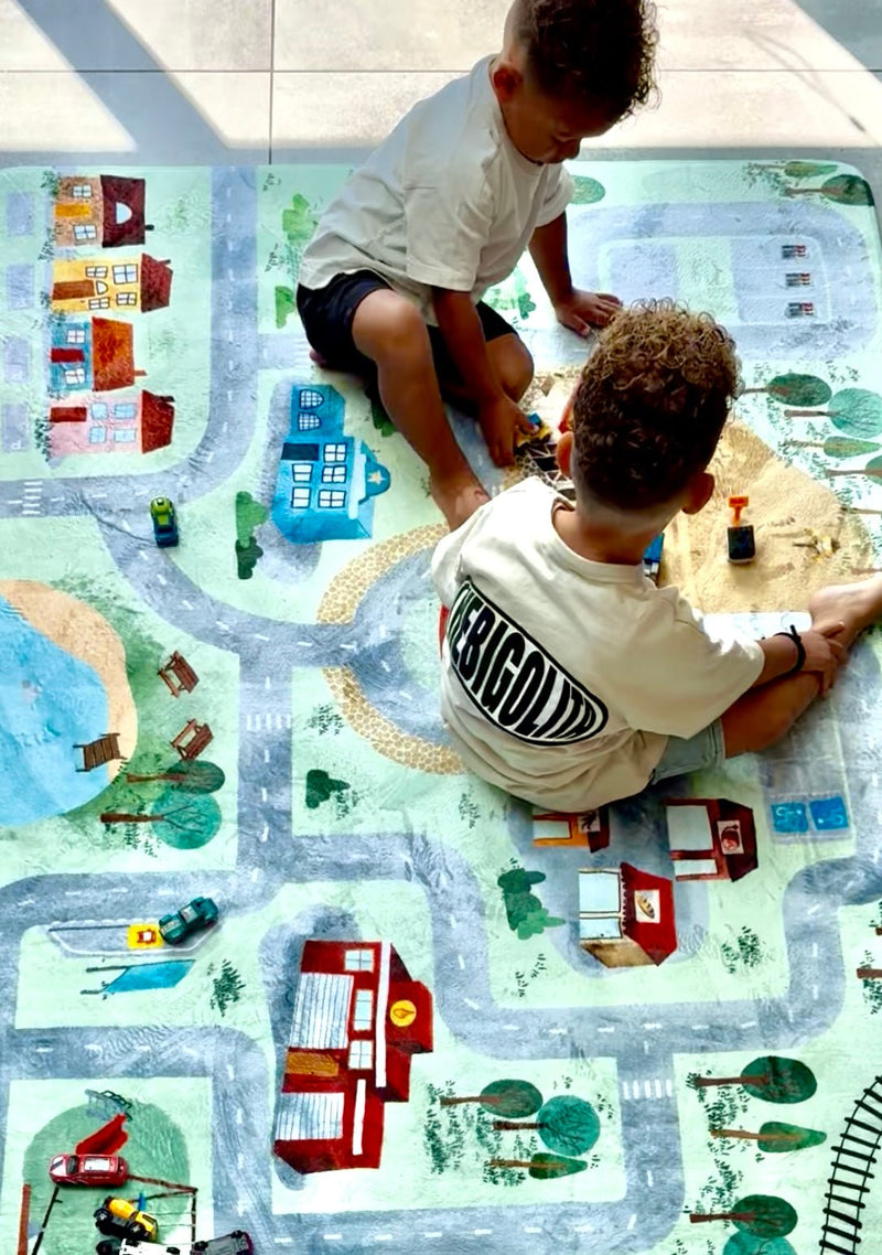 Speelmat met straten Village - 130 x 180 cm - Speelmatten en - bogen Mats & Joy - In den Olifant