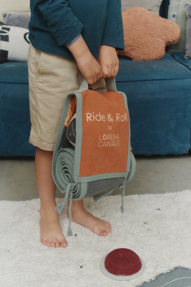 Speelset - Ride & Roll Milkyway - Autobanen en verkeersborden Lorena Canals - In den Olifant