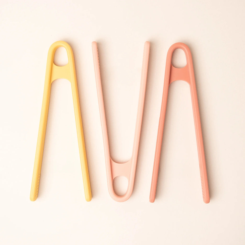 Speeltangen Coral/Yellow Tongs - set van 3 - Sensorisch speelgoed Inspire My Play - In den Olifant