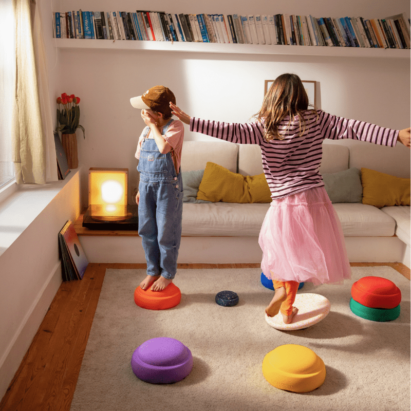 Spring Special Rainbow Set Classic - set van 6 + 1 balansboard + 1 GRATIS mini - Open ended speelgoed Stapelstein - In den Olifant