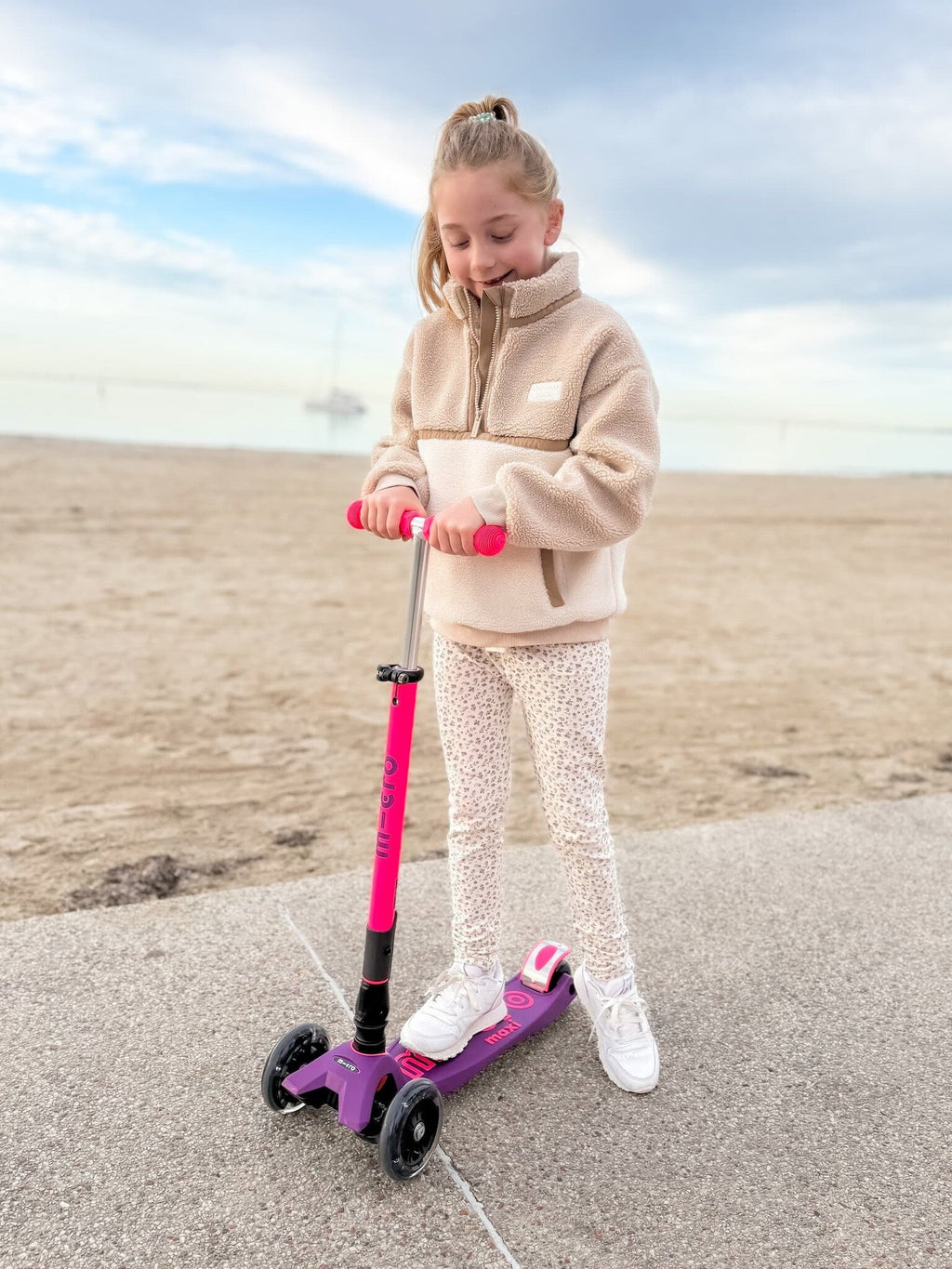 Step Maxi Micro foldable LED Purple Pink Neon - 5 tot 12 jaar - Steppen Micro Mobility - In den Olifant