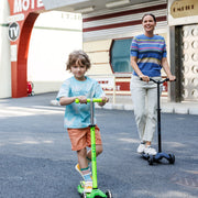 Step met 3 wielen Maxi Micro Deluxe LED groen geel neon - 5 tot 12 jaar - Steppen Micro Mobility - In den Olifant