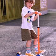 Step op 3 wielen Maxi Micro Deluxe LED blauw oranje neon - 5 tot 12 jaar - Steppen Micro Mobility - In den Olifant