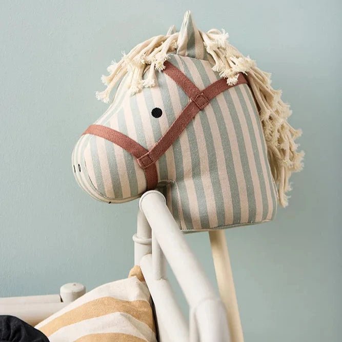 Stokpaard Hobby horse Sam Aiden - Stokpaardjes Kid's Concept - In den Olifant