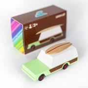 Surf Wagon (W196) 8,4X4,1X3Cm, Wooden Diecast, Magnetic, In - Speelvoertuigen Candycar - In den Olifant