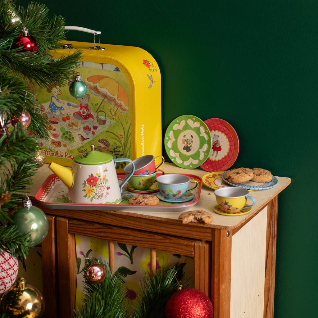Theekoffertje La Grande Famille - Speelkeuken en winkeltje Moulin Roty - In den Olifant