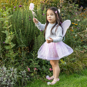 Verkleedset Crazy for Daises Tutu with Wings & Wand - 4 tot 6 jaar - Verkleedvleugels en rokje Great Pretenders - In den Olifant