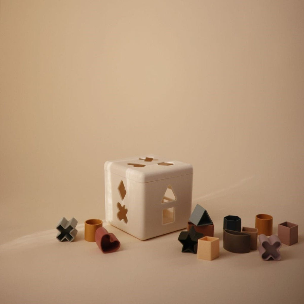 Vormenstoof Shape Soring Box Original - Sorteer - en stapelspeelgoed Mushie - In den Olifant