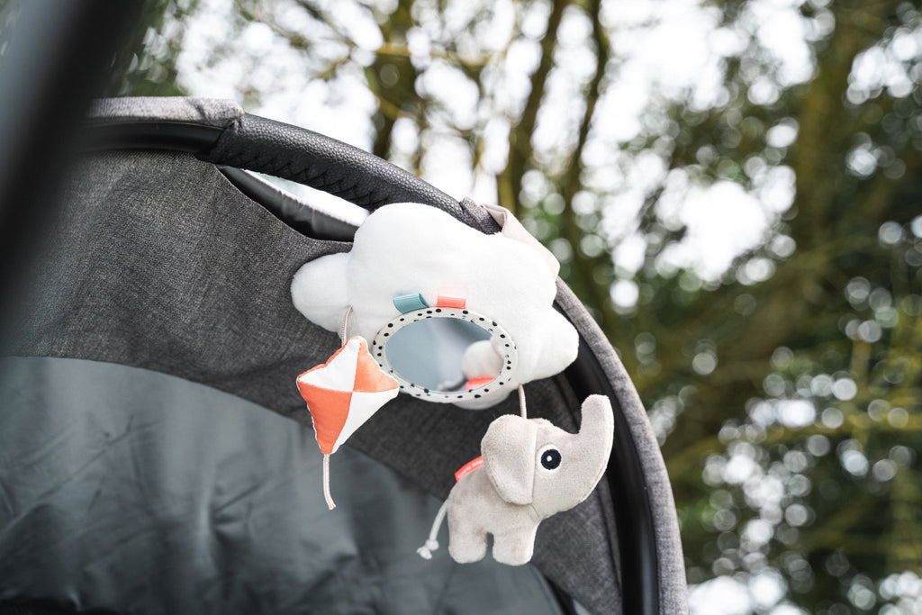 Wagenhanger Playground Colour Mix - Wagenspanners Done by Deer - In den Olifant