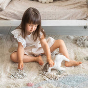 Wasbaar Speeltapijt Path Of Nature - 120 x 160 cm - Tapijten Lorena Canals - In den Olifant