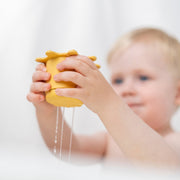 Water play & stacking cups 3 pcs Elphee Colour mix - Badspeelgoed Done by Deer - In den Olifant