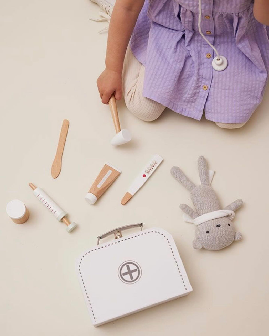 Witte Dokterskoffer Met Instrumenten Uit Hout - Kid'S Hub - Beroepen rollenspel Kid's Concept - In den Olifant