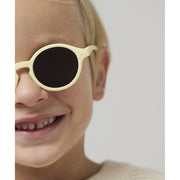Zonnebril D Kids Lemonade - 3 tot 5 jaar - Zonnebrillen Izipizi - In den Olifant